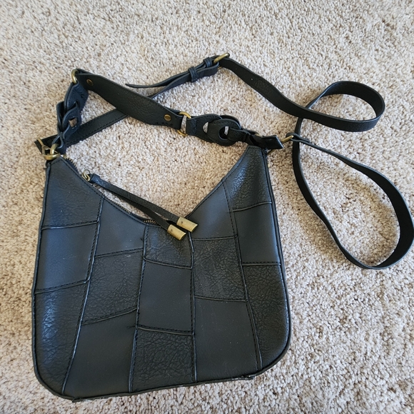 Black purse with detachable crossbody strap - Picture 5 of 16